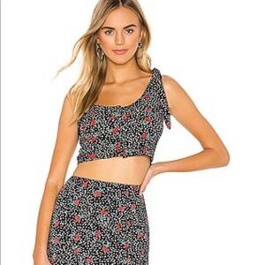 AMUSE SOCIETY CROP TOP SIZE SMALL 🍒 CHERRY PRINT 🍒 REVOLVE